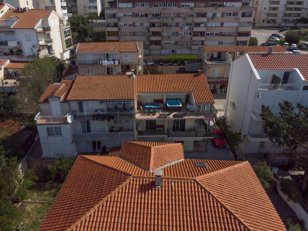 Apartments Ribarevic Makarska Esterno foto