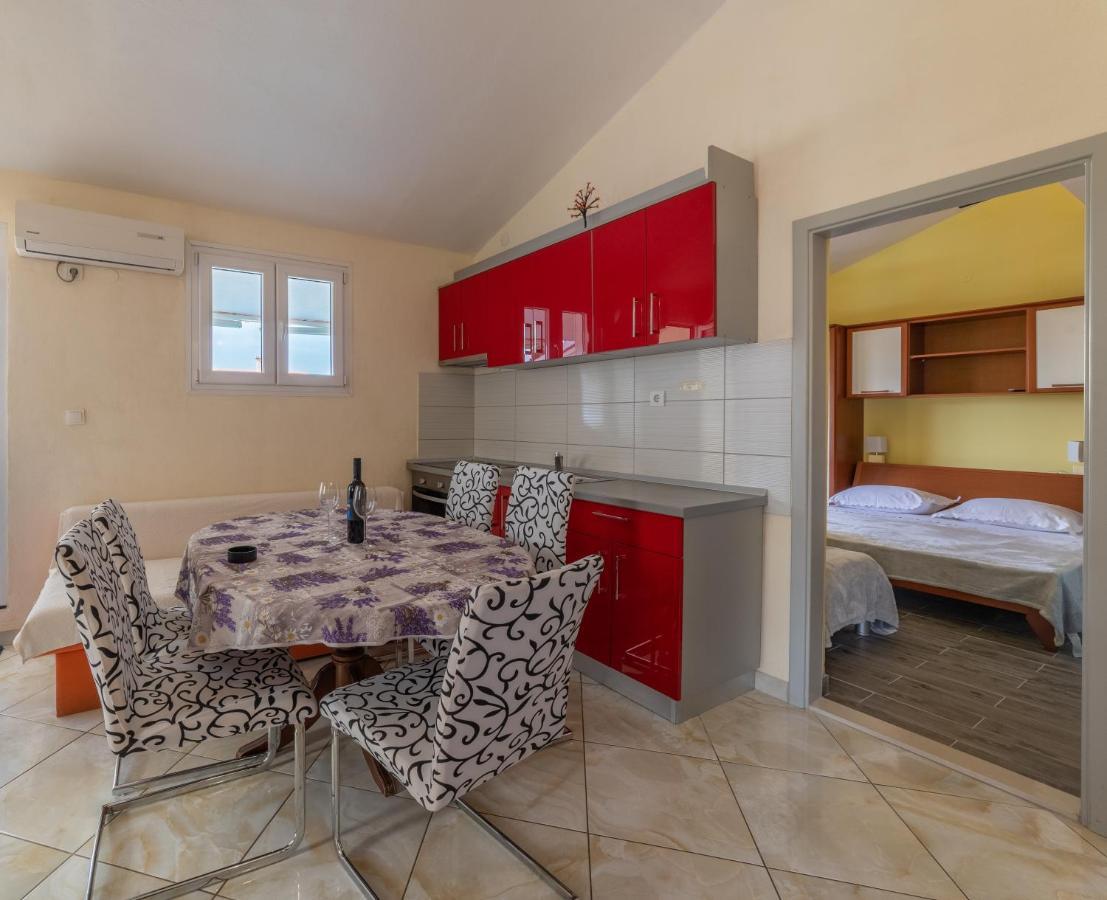 Apartments Ribarevic Makarska Esterno foto