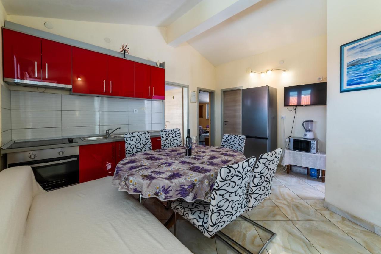 Apartments Ribarevic Makarska Esterno foto
