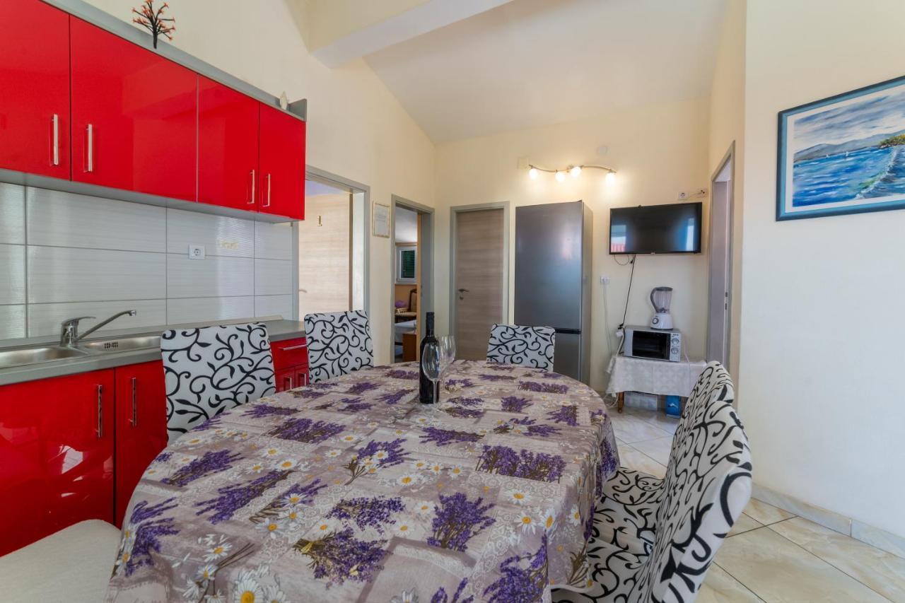 Apartments Ribarevic Makarska Esterno foto
