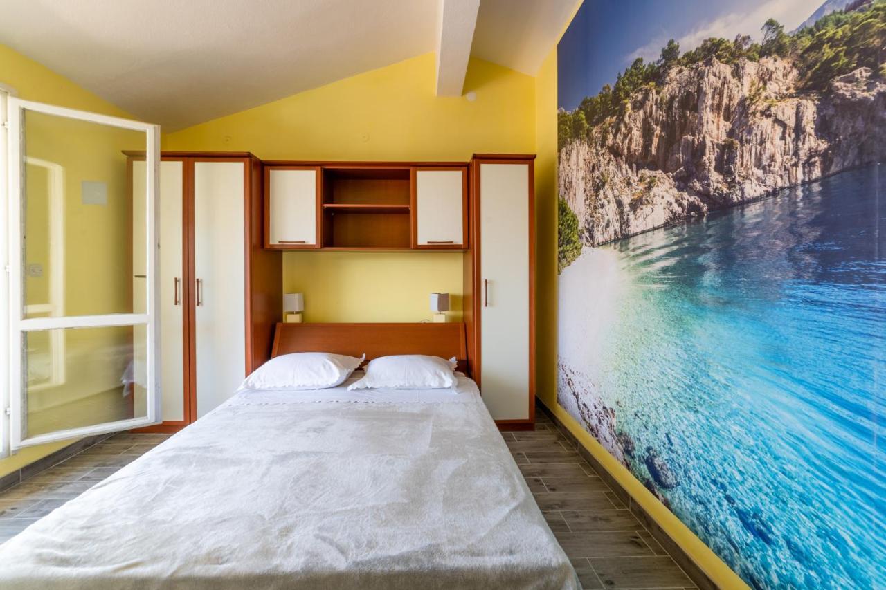 Apartments Ribarevic Makarska Esterno foto