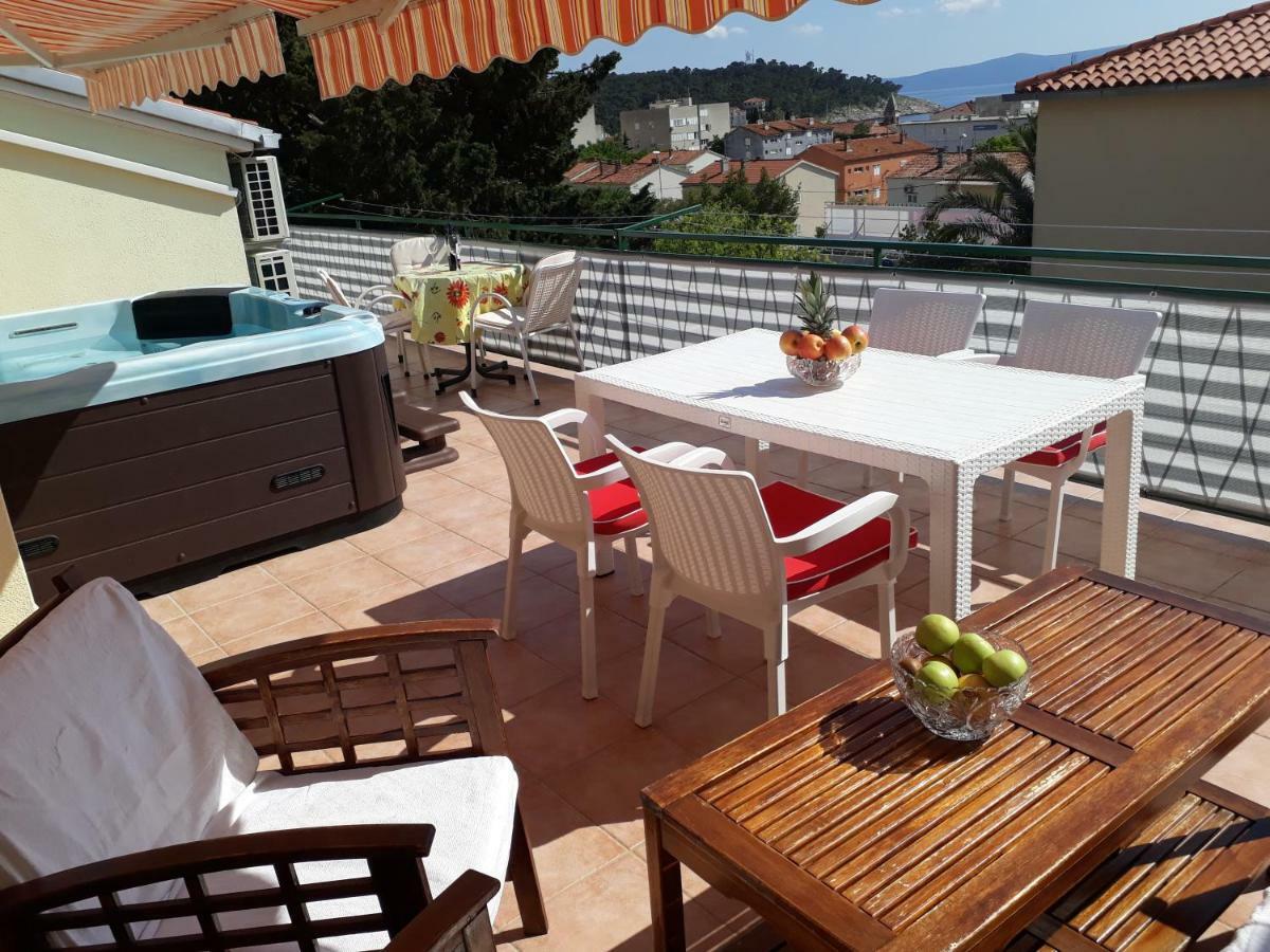 Apartments Ribarevic Makarska Esterno foto