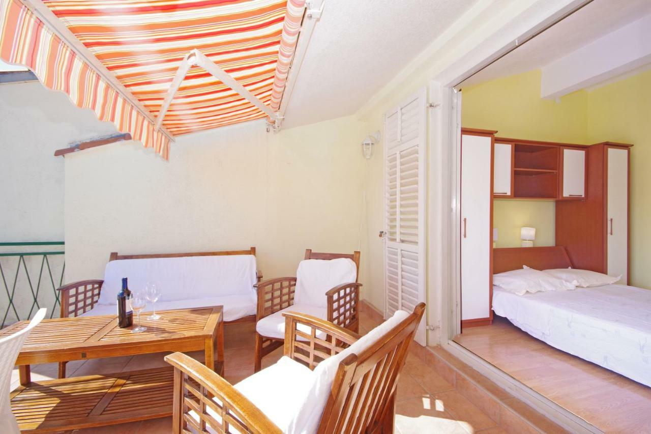 Apartments Ribarevic Makarska Esterno foto